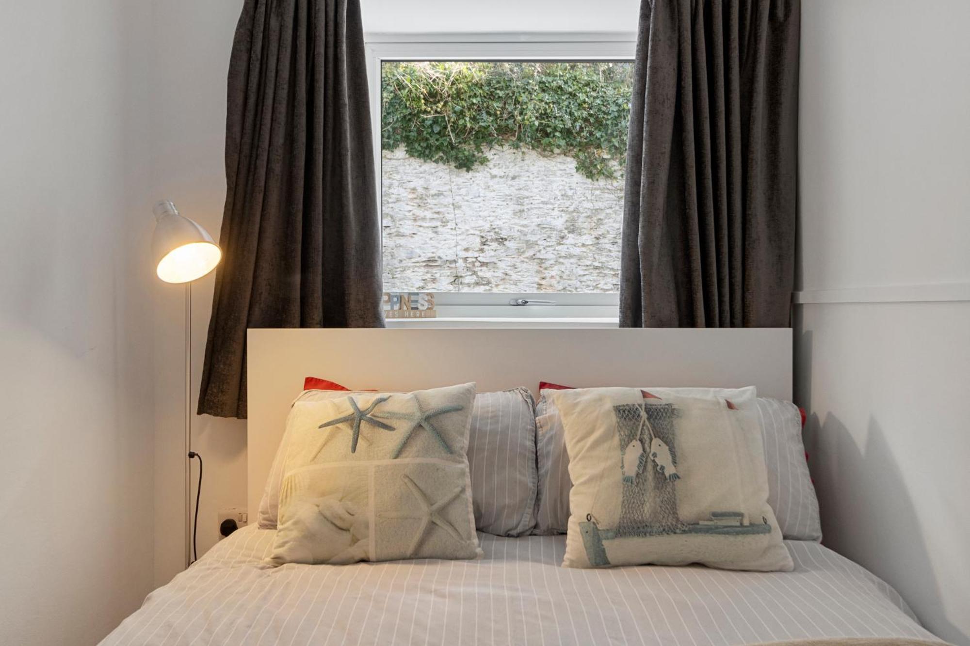 Our Happy Place- With Parking & Upgraded Wifi For 2025 Apartment Brixham
