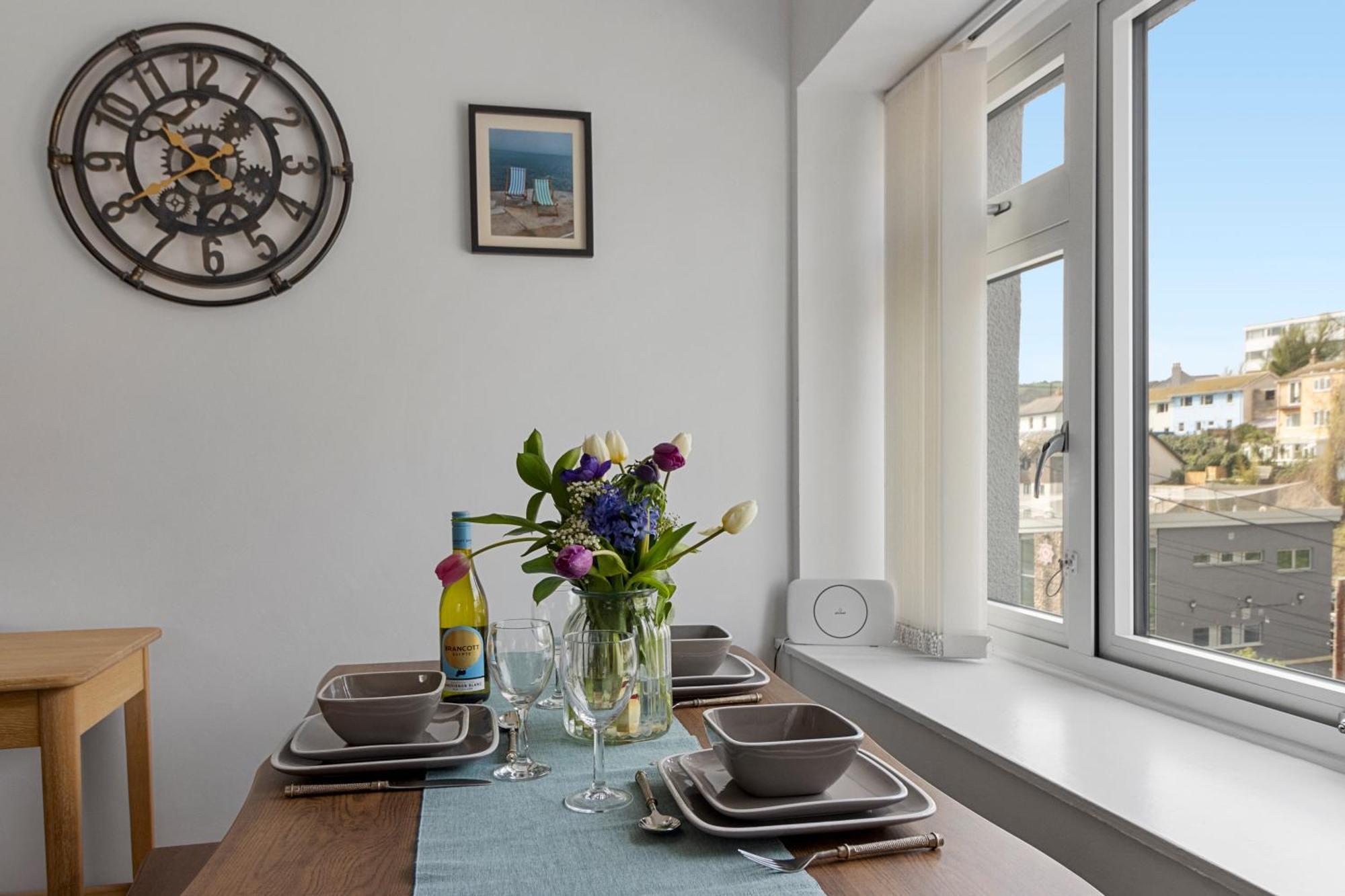 Our Happy Place- With Parking & Upgraded Wifi For 2025 Brixham